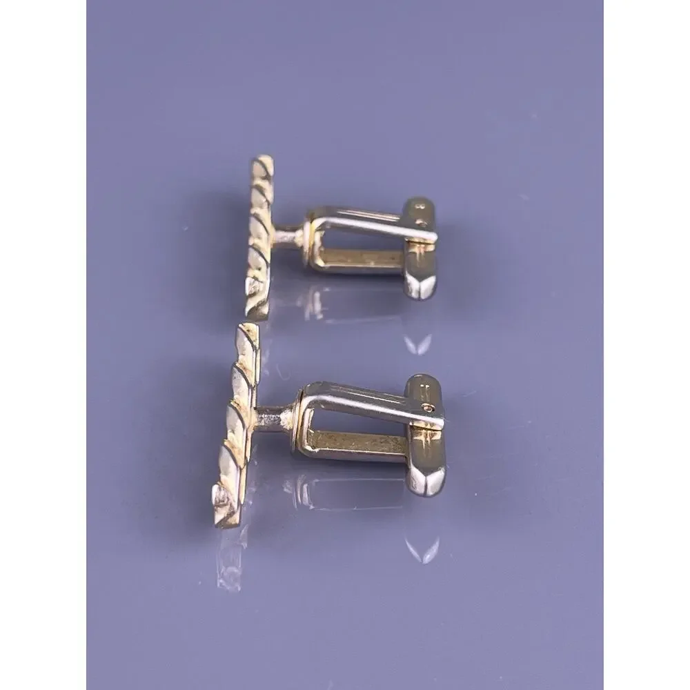 Interlocking Chain Cufflinks Gold Tone Curb Cuban Flat Style Hickok Vintage